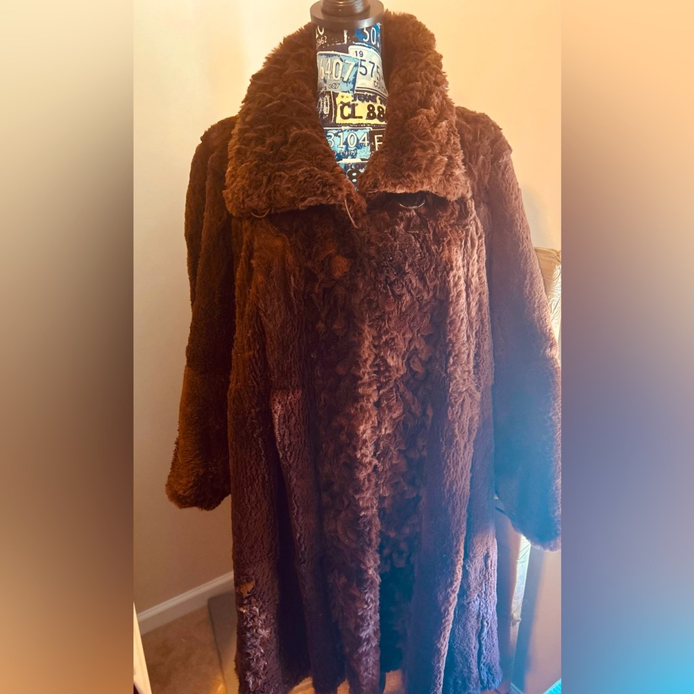 Burgundy Rabbit Fur Coat by Italian brand le pelliccee di FRANCETICH size XL